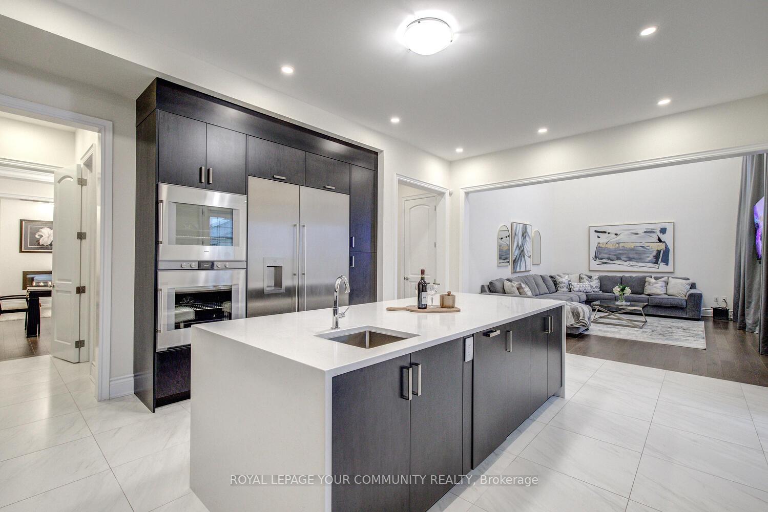 Photo 11 of 119 Lady Jessica Drive, Vaughan, Patterson — HOMEH