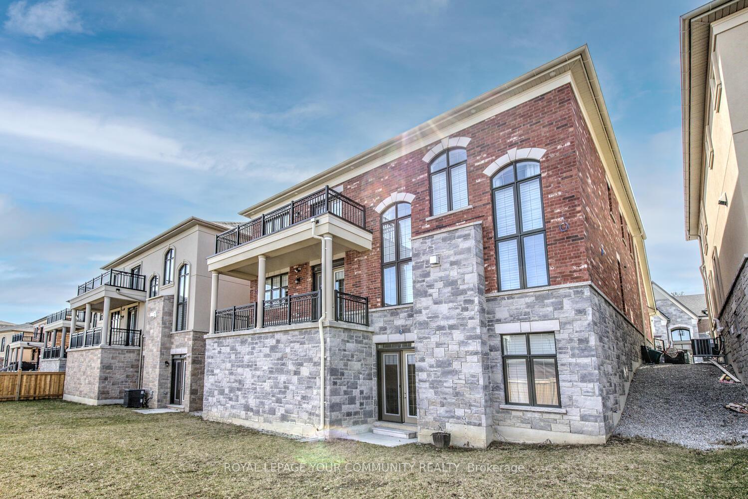 Photo 40 of 119 Lady Jessica Drive, Vaughan, Patterson — HOMEH