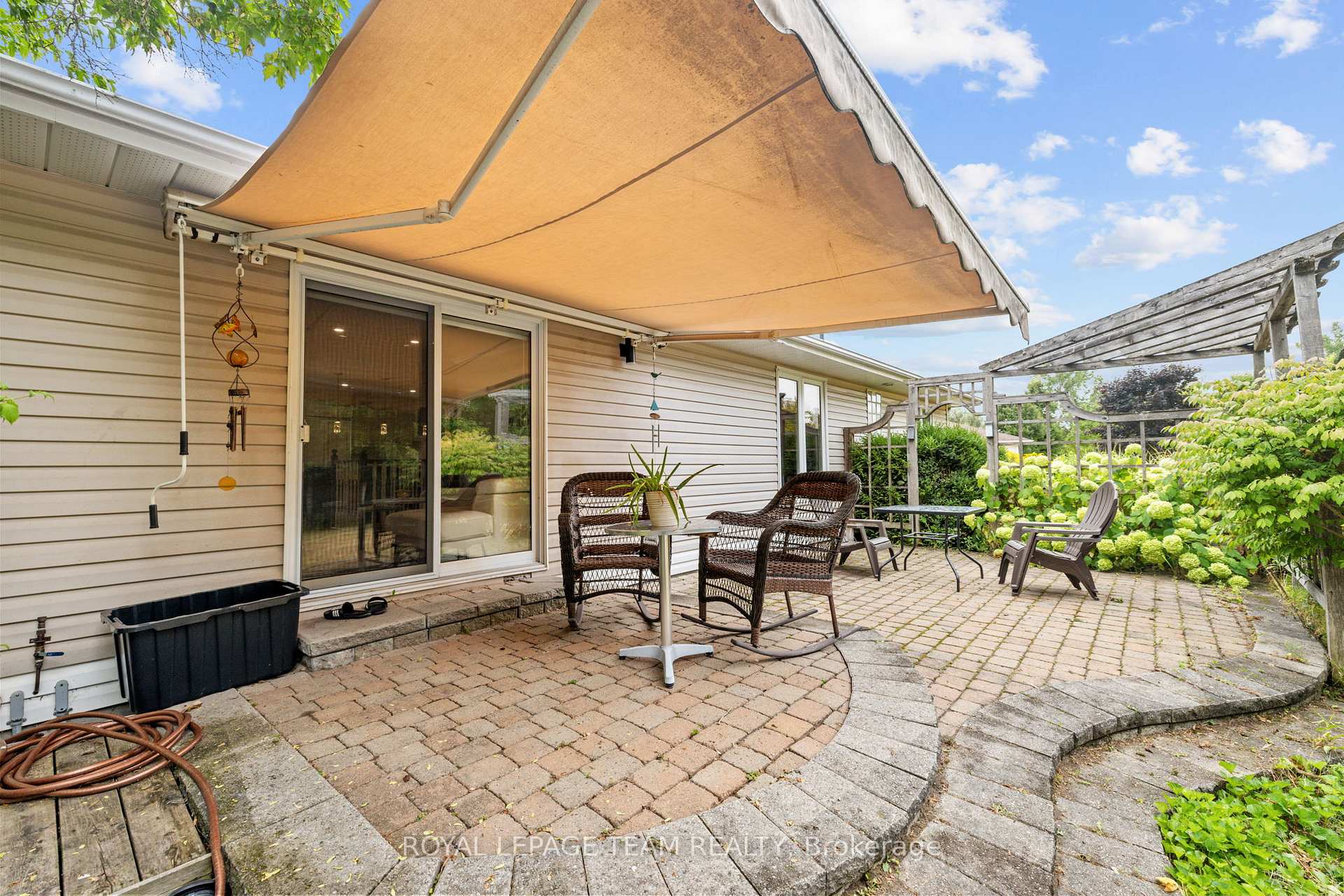 Photo 33 of 1280 Ben Royal Avenue, Ottawa, Greely — HOMEH
