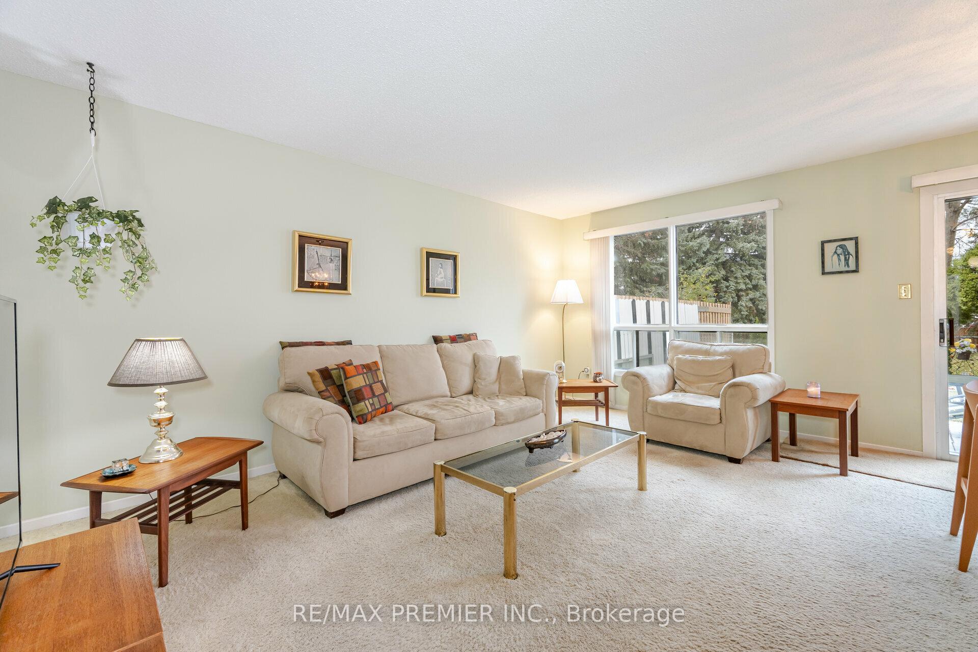 Photo 25 of 10 Andrea Lane, Vaughan, East Woodbridge — HOMEH