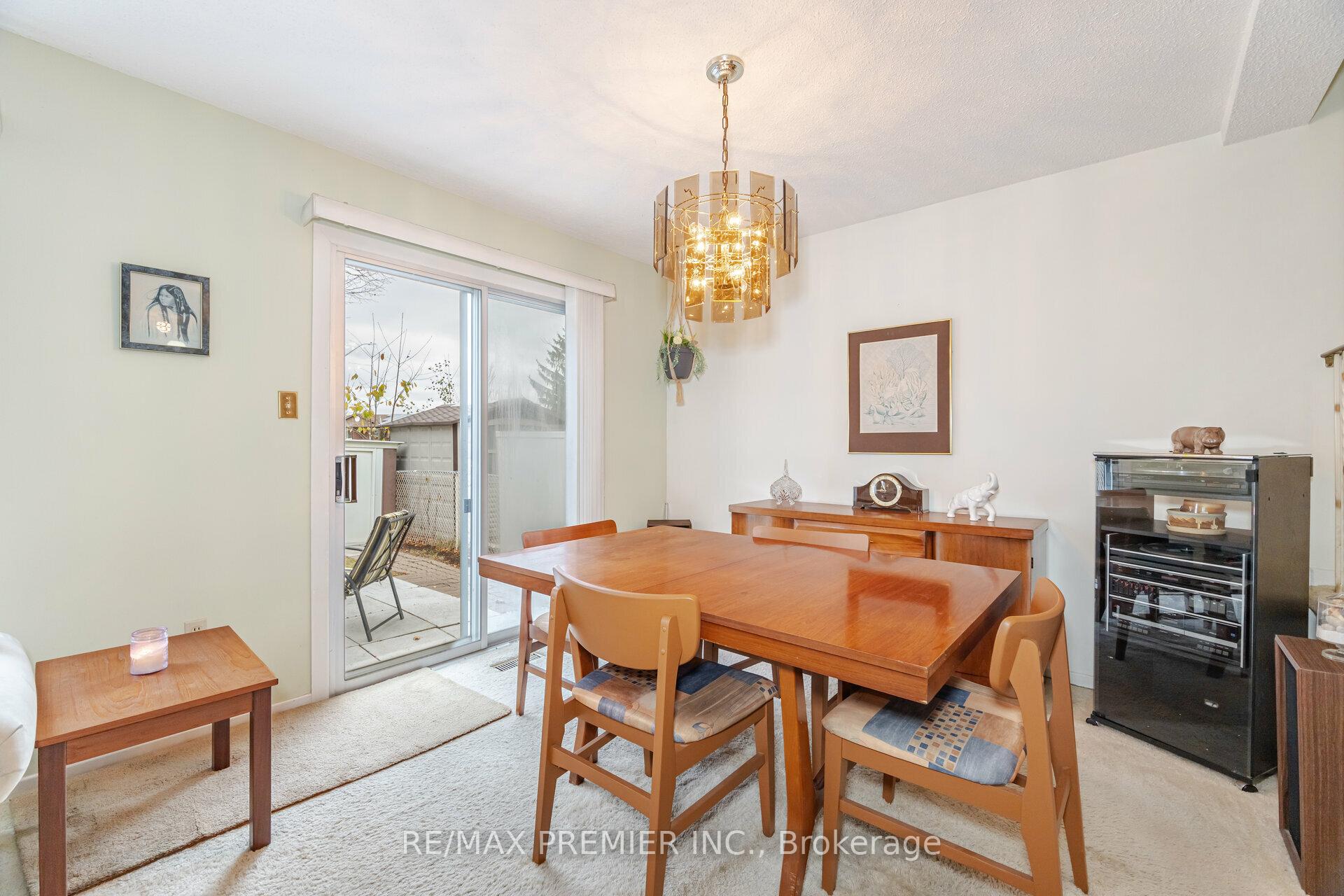 Photo 17 of 10 Andrea Lane, Vaughan, East Woodbridge — HOMEH