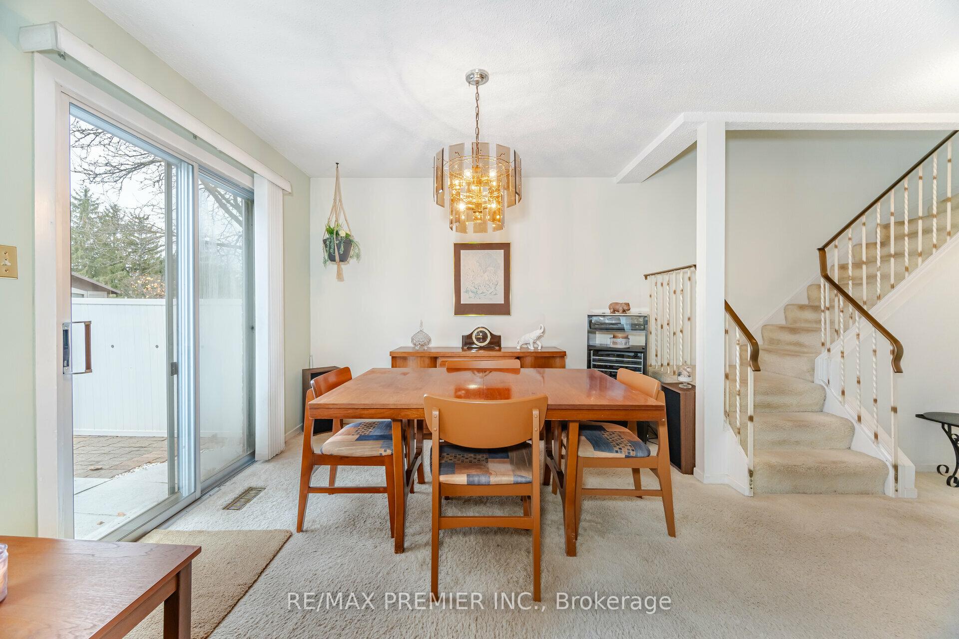 Photo 13 of 10 Andrea Lane, Vaughan, East Woodbridge — HOMEH