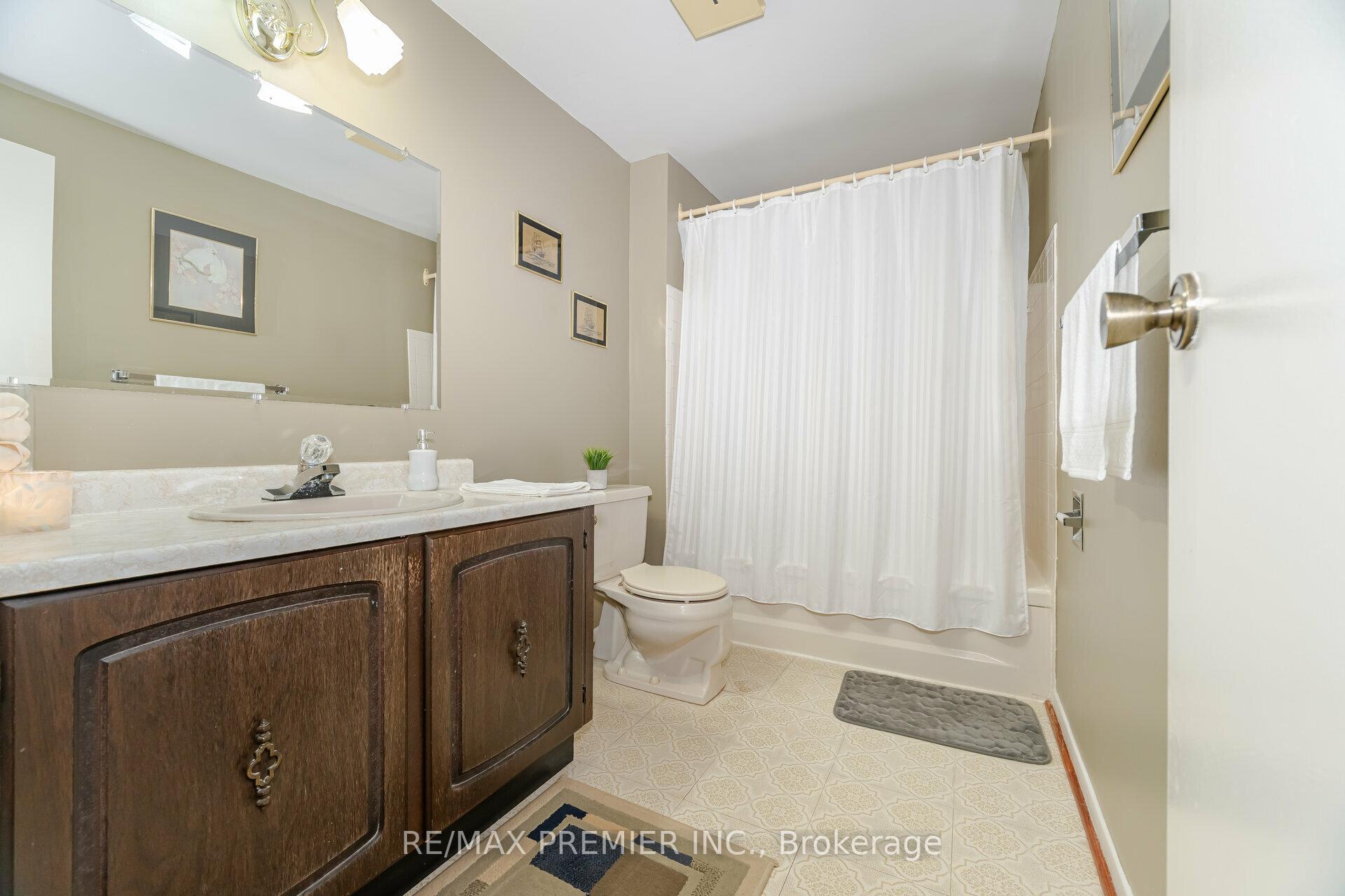 Photo 29 of 10 Andrea Lane, Vaughan, East Woodbridge — HOMEH