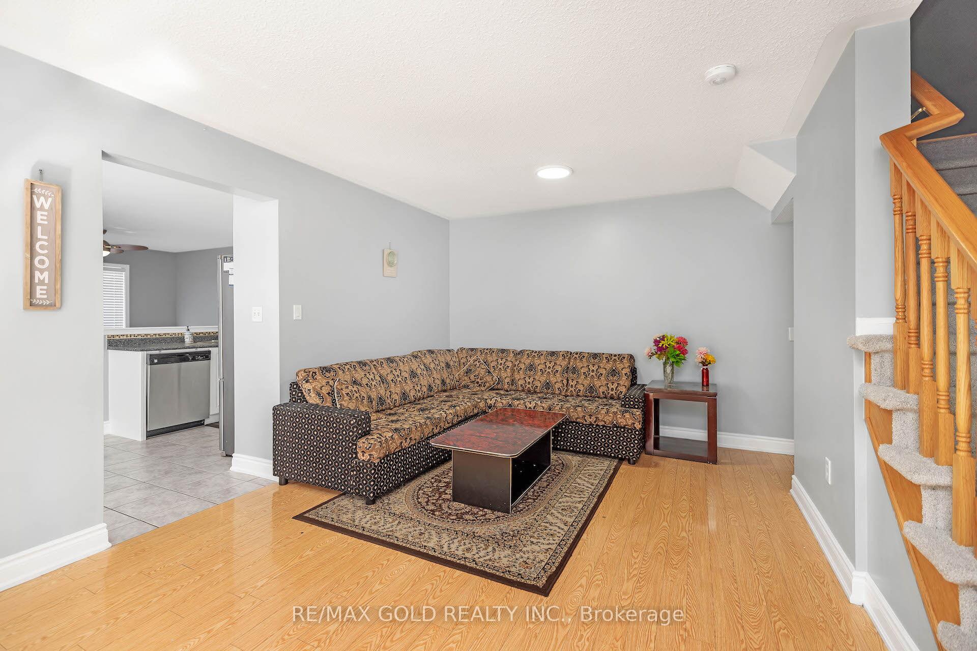 Photo 10 of 33 Herdwick Street, Brampton, Gore Industrial North — HOMEH