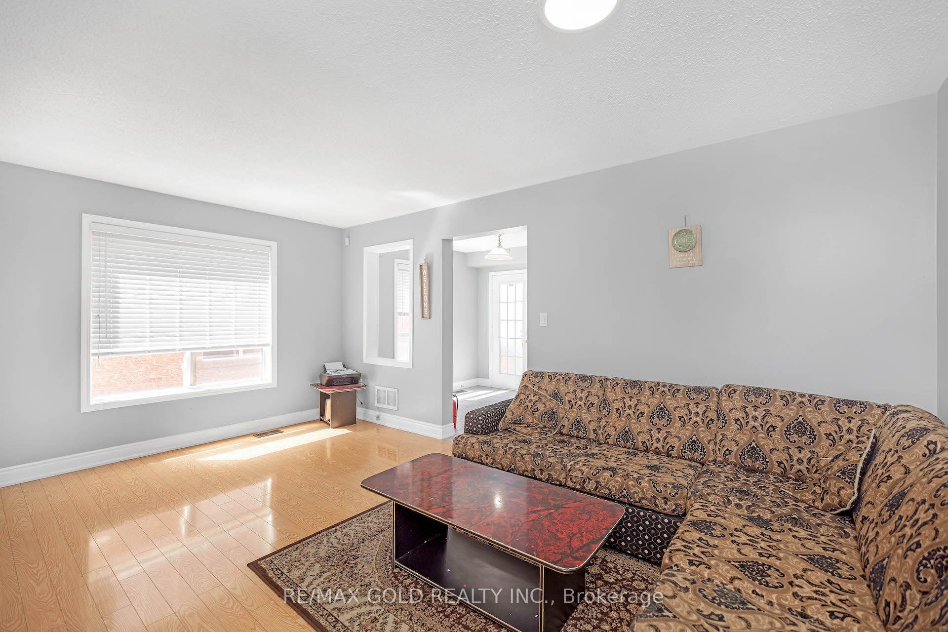 Photo 19 of 33 Herdwick Street, Brampton, Gore Industrial North — HOMEH