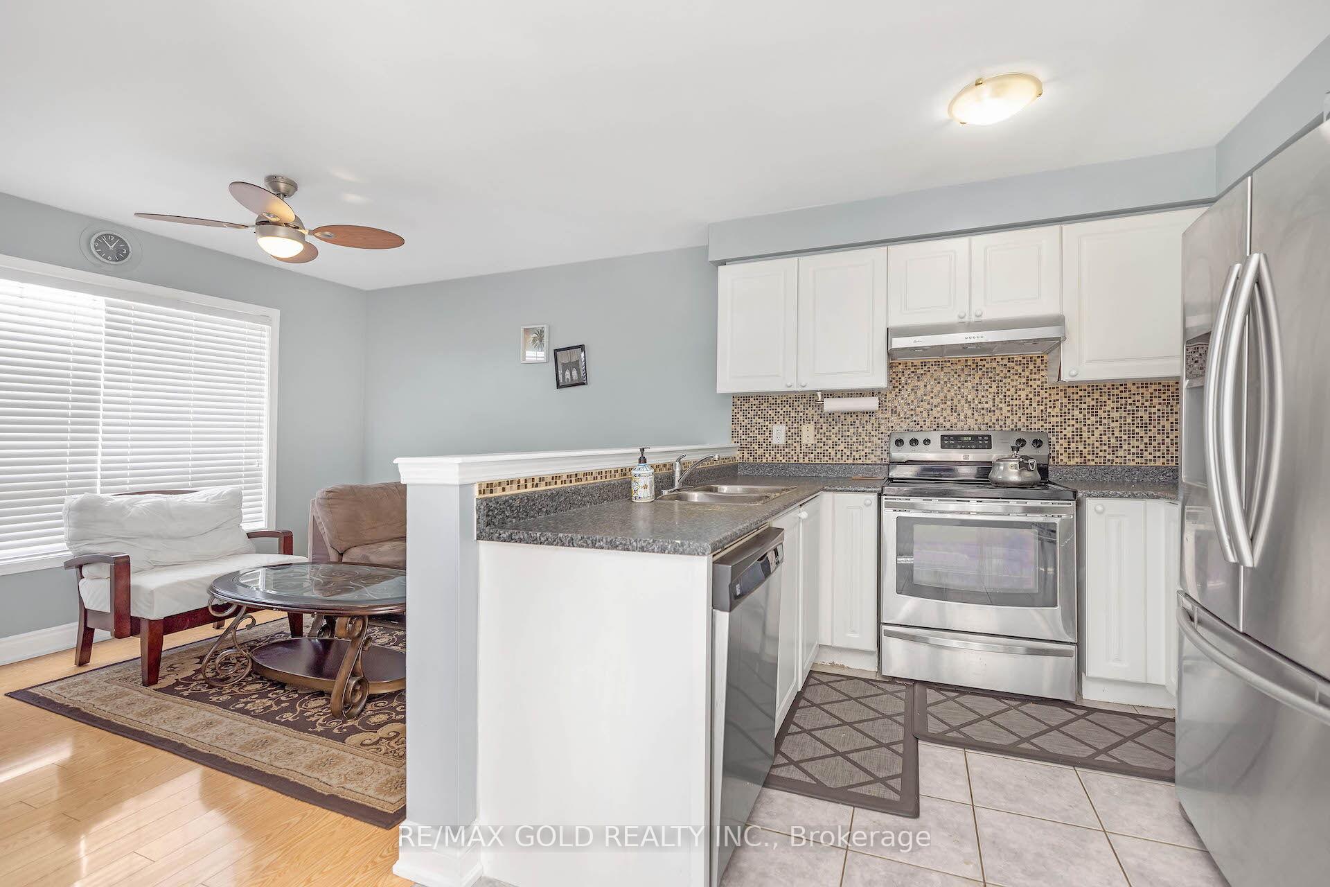 Photo 13 of 33 Herdwick Street, Brampton, Gore Industrial North — HOMEH