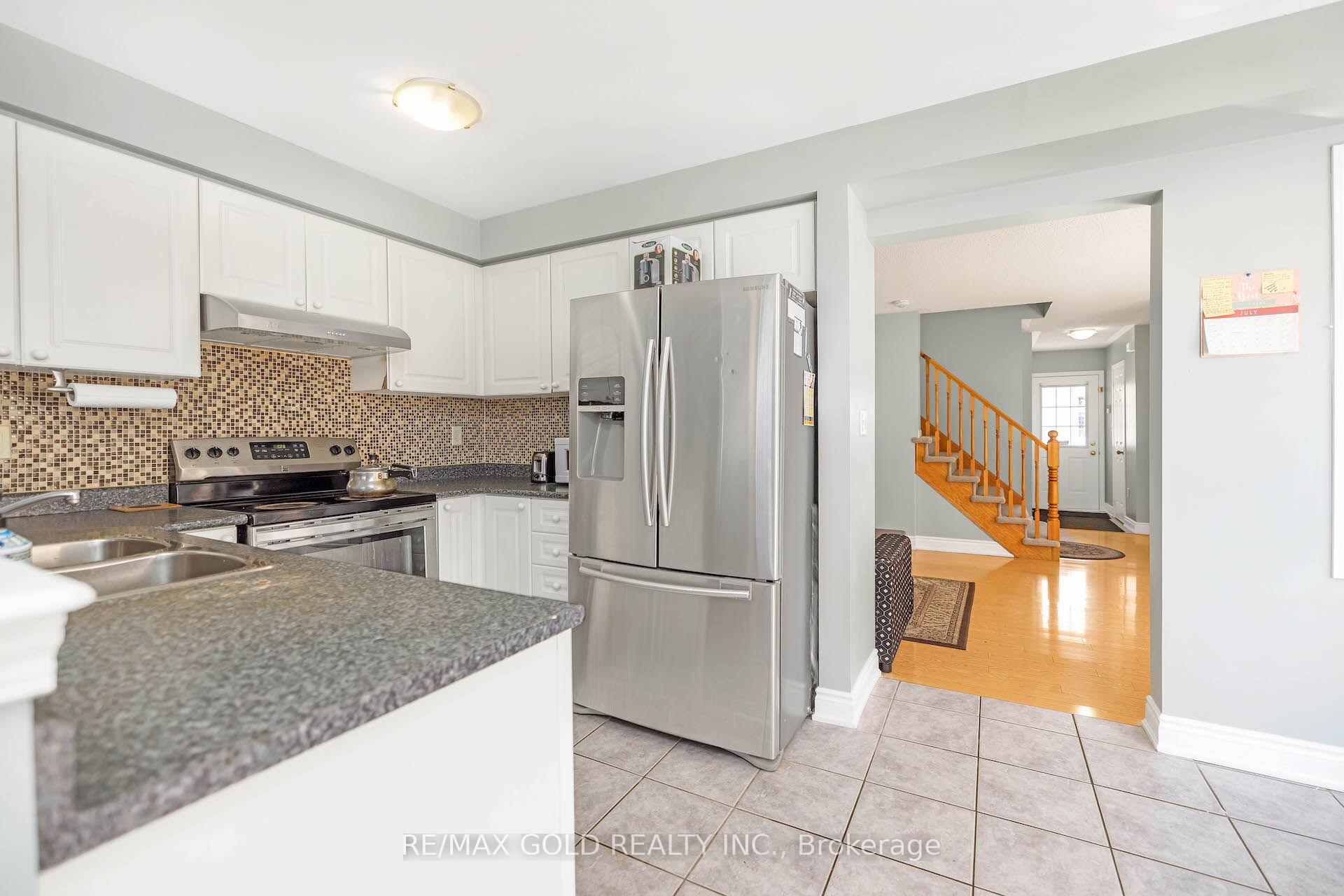 Photo 12 of 33 Herdwick Street, Brampton, Gore Industrial North — HOMEH