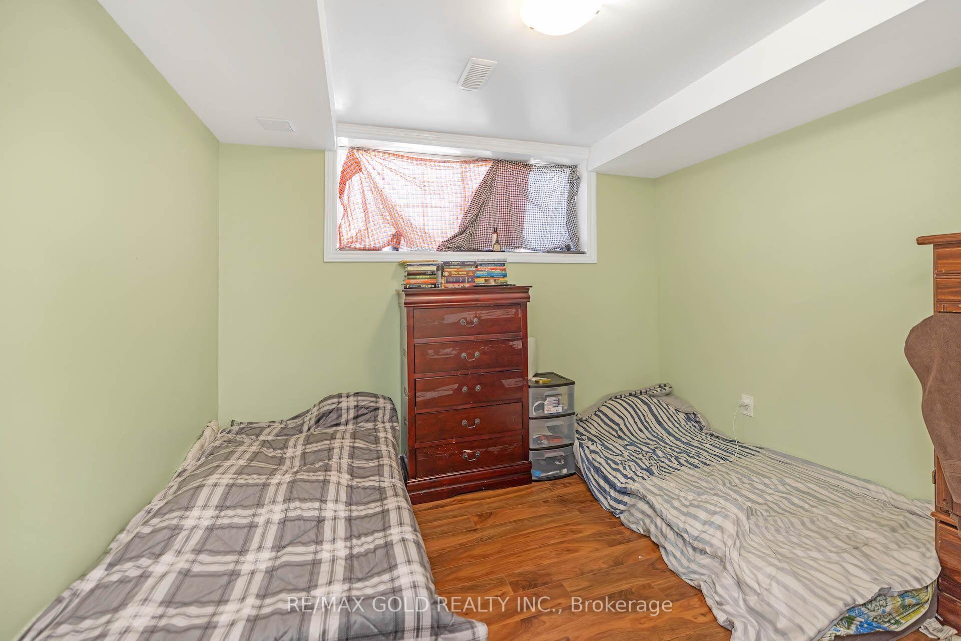 Photo 37 of 33 Herdwick Street, Brampton, Gore Industrial North — HOMEH