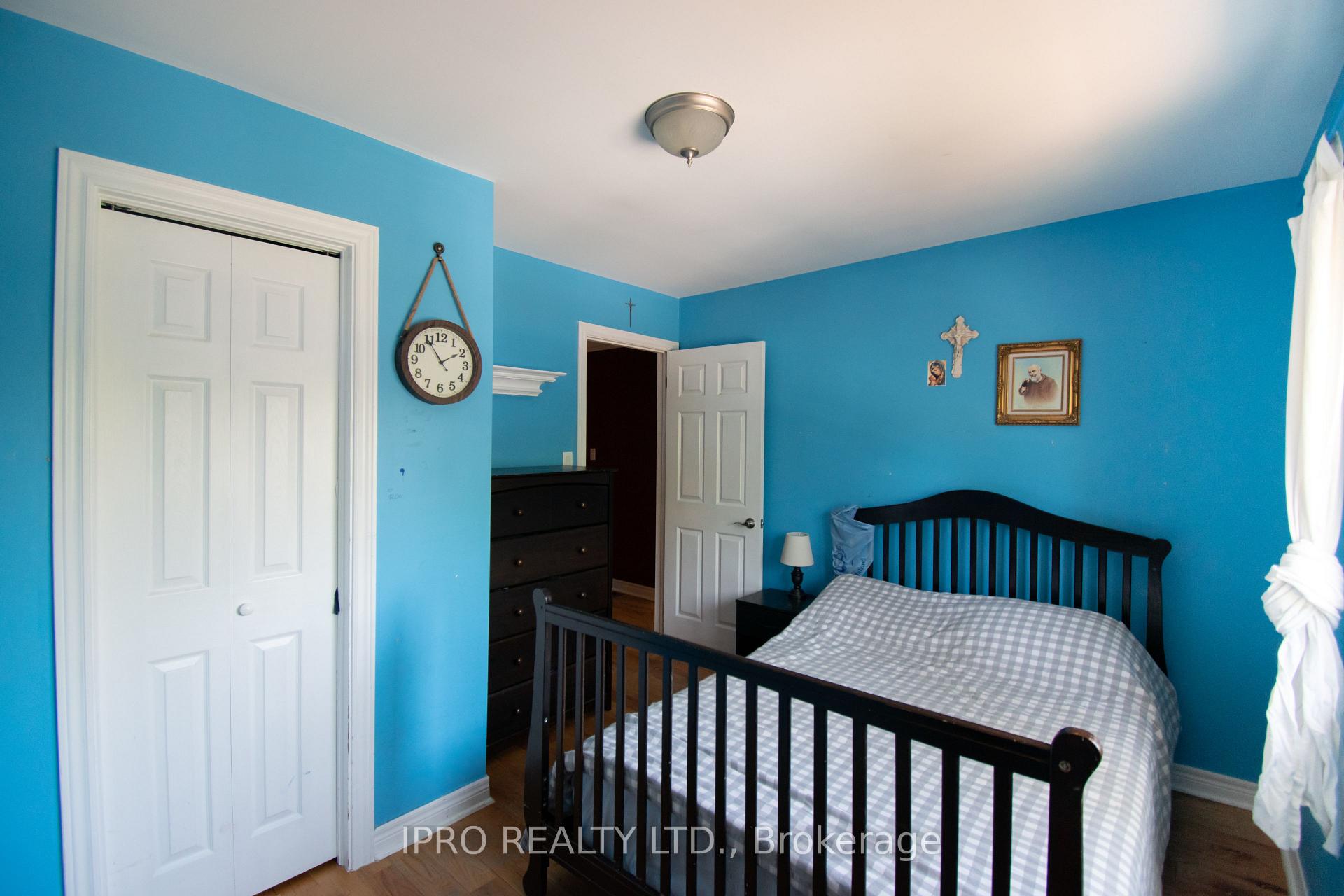 Photo 12 of 27 David Street, Brampton, Downtown Brampton — HOMEH
