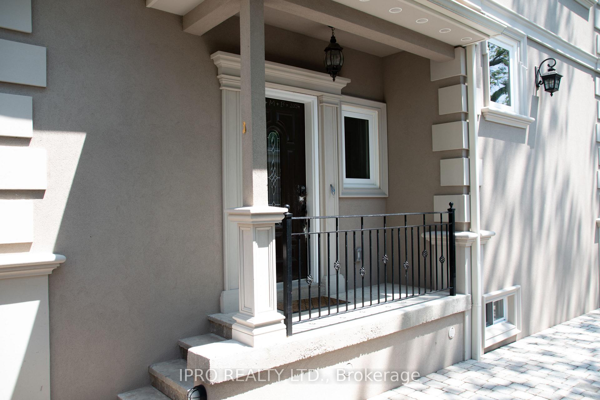 Photo 31 of 27 David Street, Brampton, Downtown Brampton — HOMEH