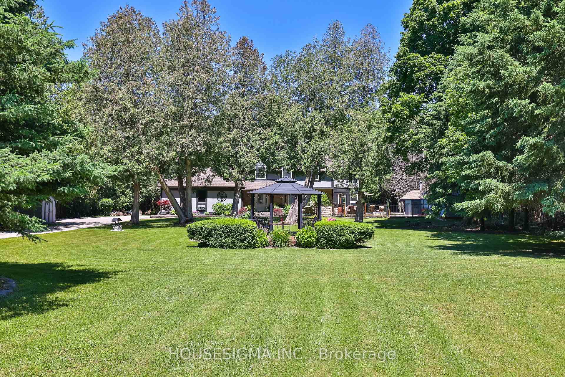 Photo 32 of 4660 14 Line, Innisfil, Rural Innisfil — HOMEH