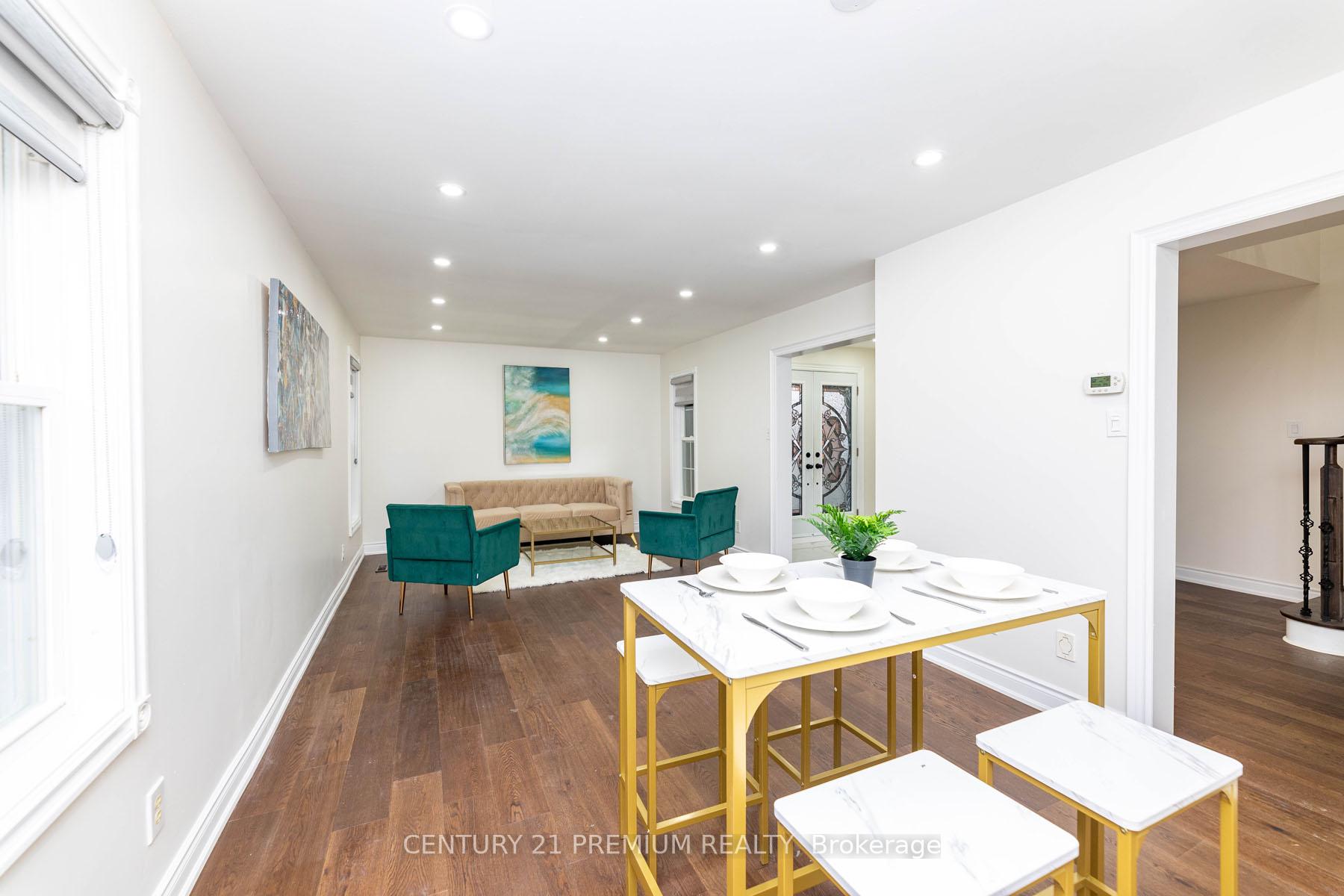 Photo 8 of 46 Kingknoll Drive, Brampton, Fletcher's Creek South — HOMEH