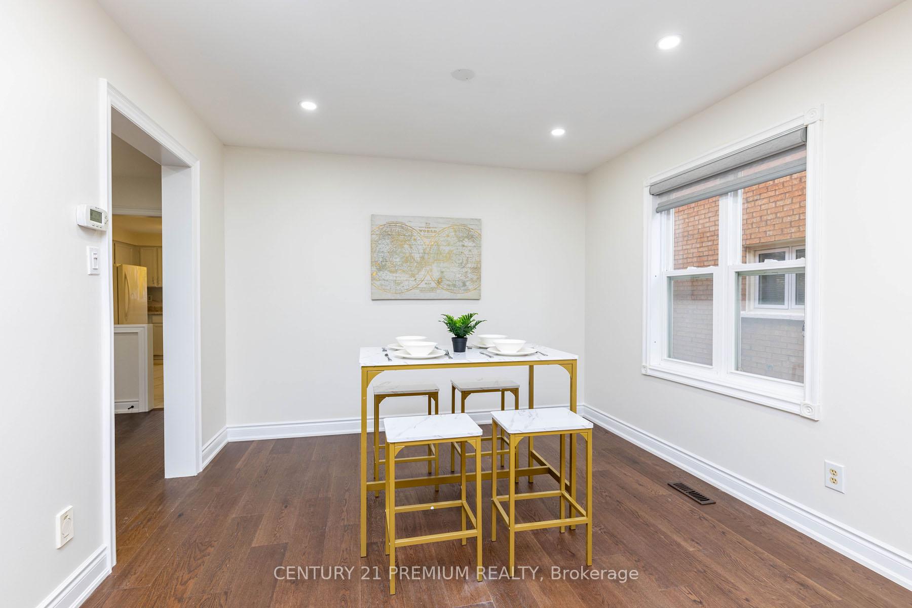 Photo 16 of 46 Kingknoll Drive, Brampton, Fletcher's Creek South — HOMEH