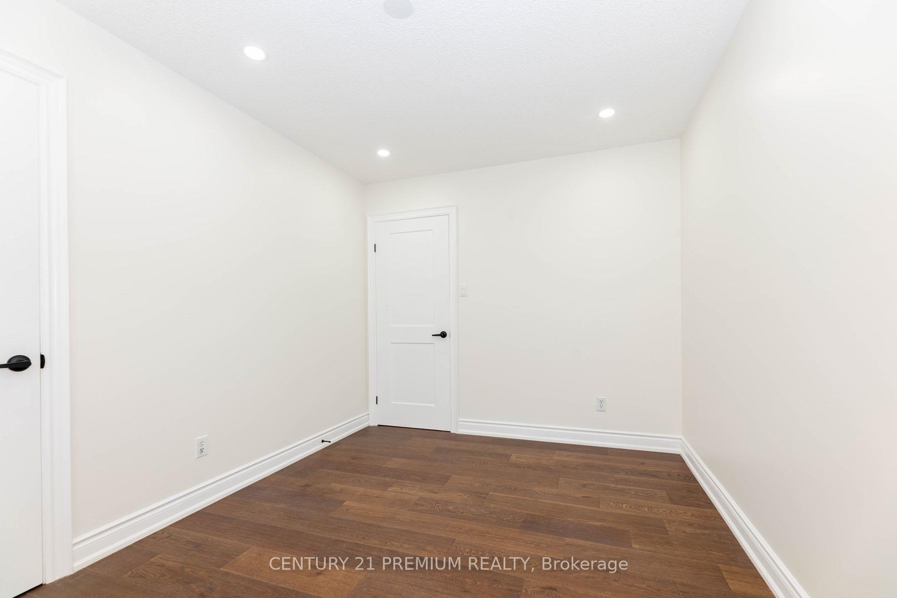 Photo 19 of 46 Kingknoll Drive, Brampton, Fletcher's Creek South — HOMEH