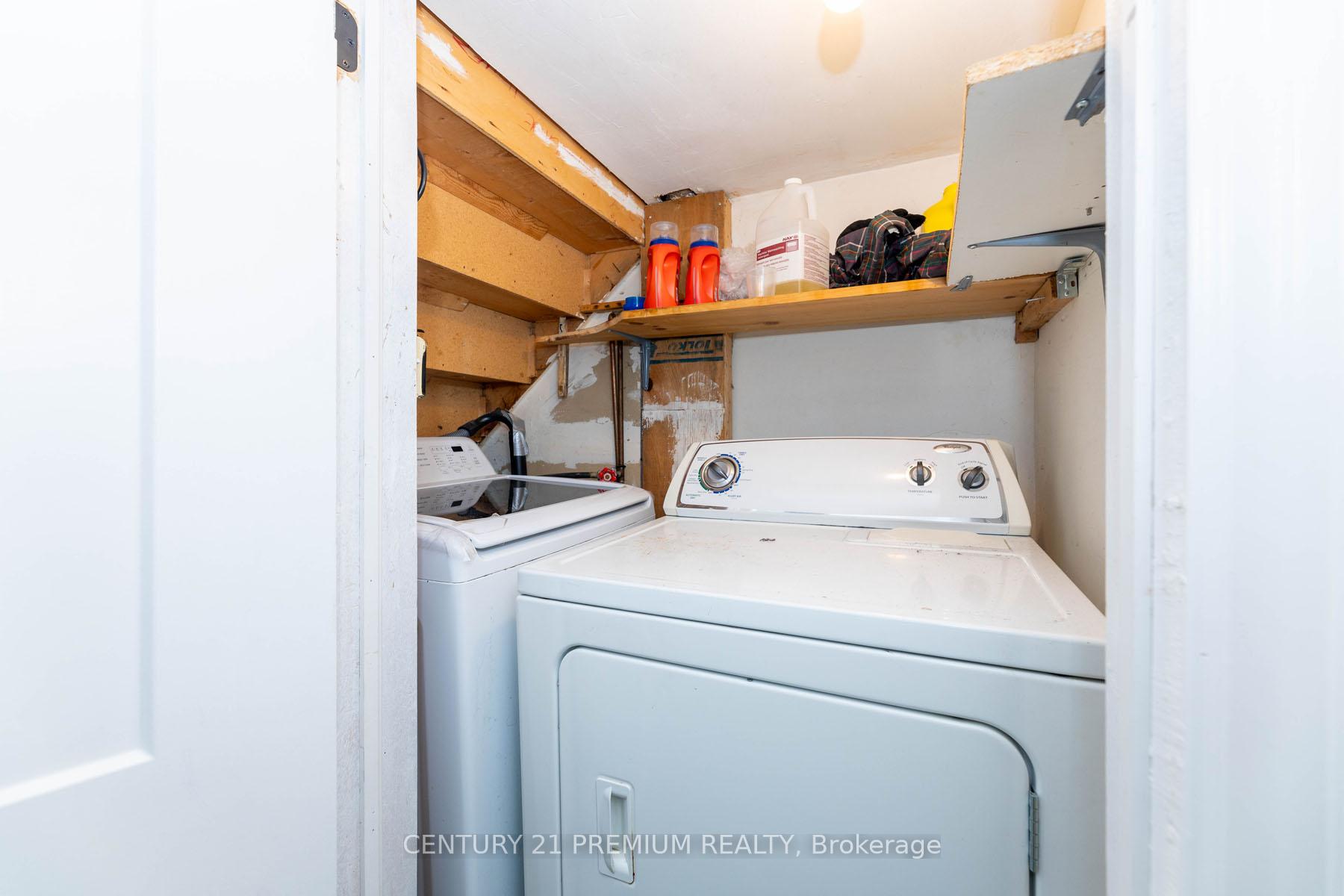Photo 37 of 46 Kingknoll Drive, Brampton, Fletcher's Creek South — HOMEH