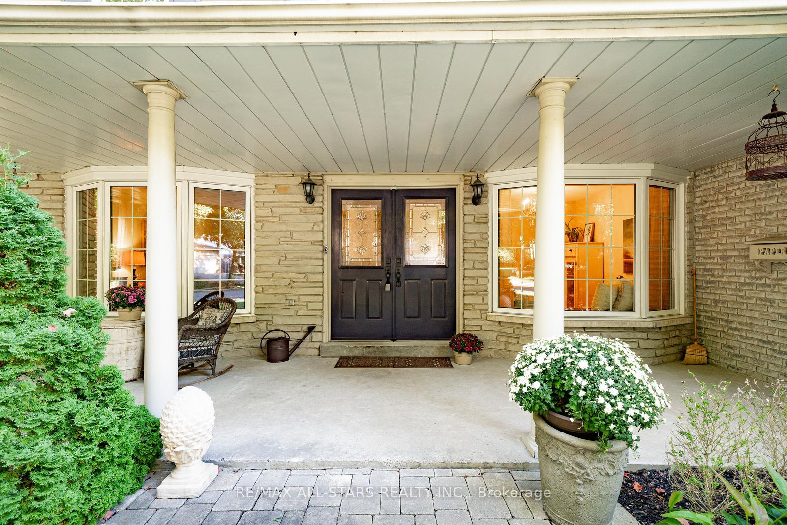 Photo 5 of 43 John Dexter Place, Markham, Sherwood-Amberglen — HOMEH