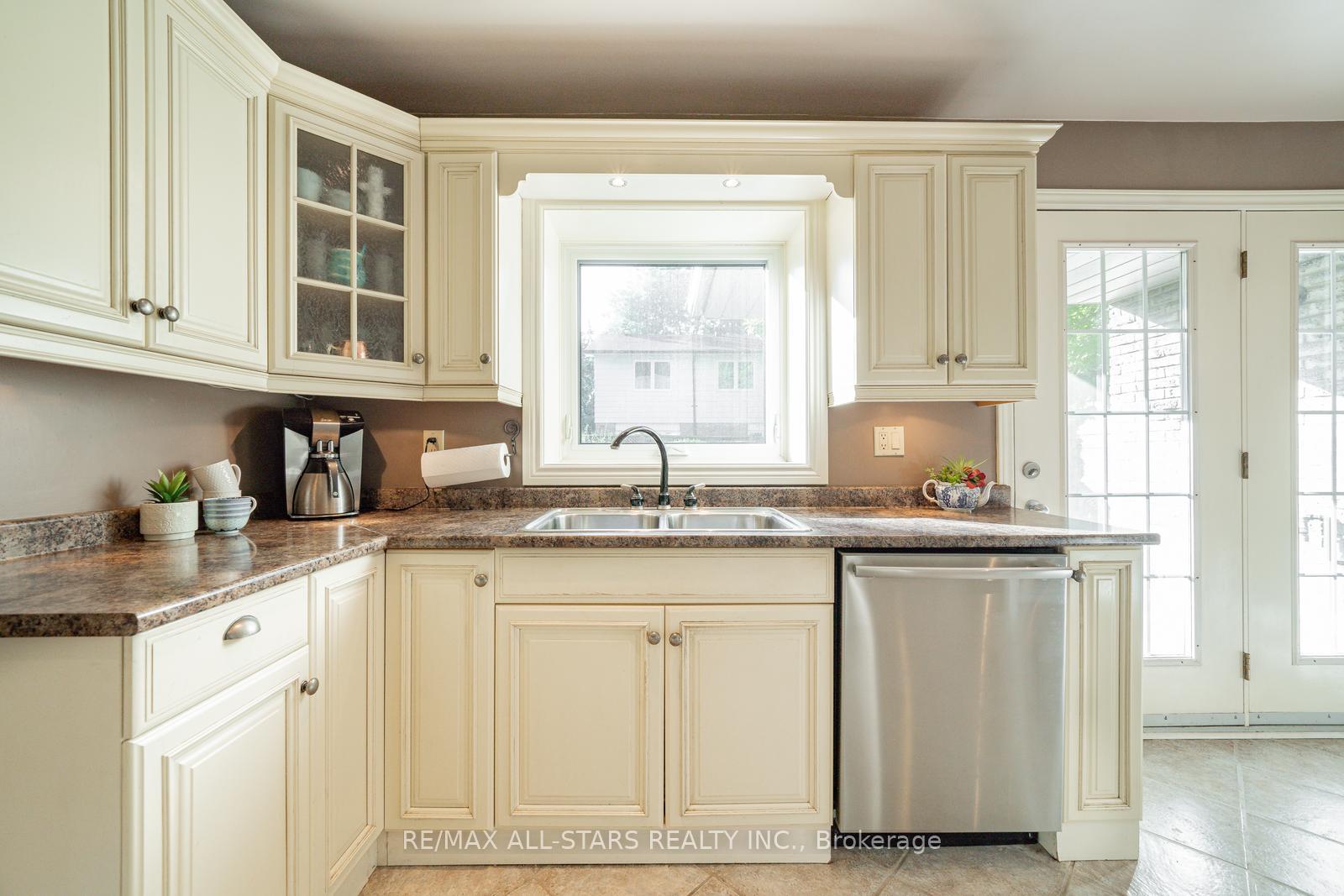 Photo 11 of 43 John Dexter Place, Markham, Sherwood-Amberglen — HOMEH