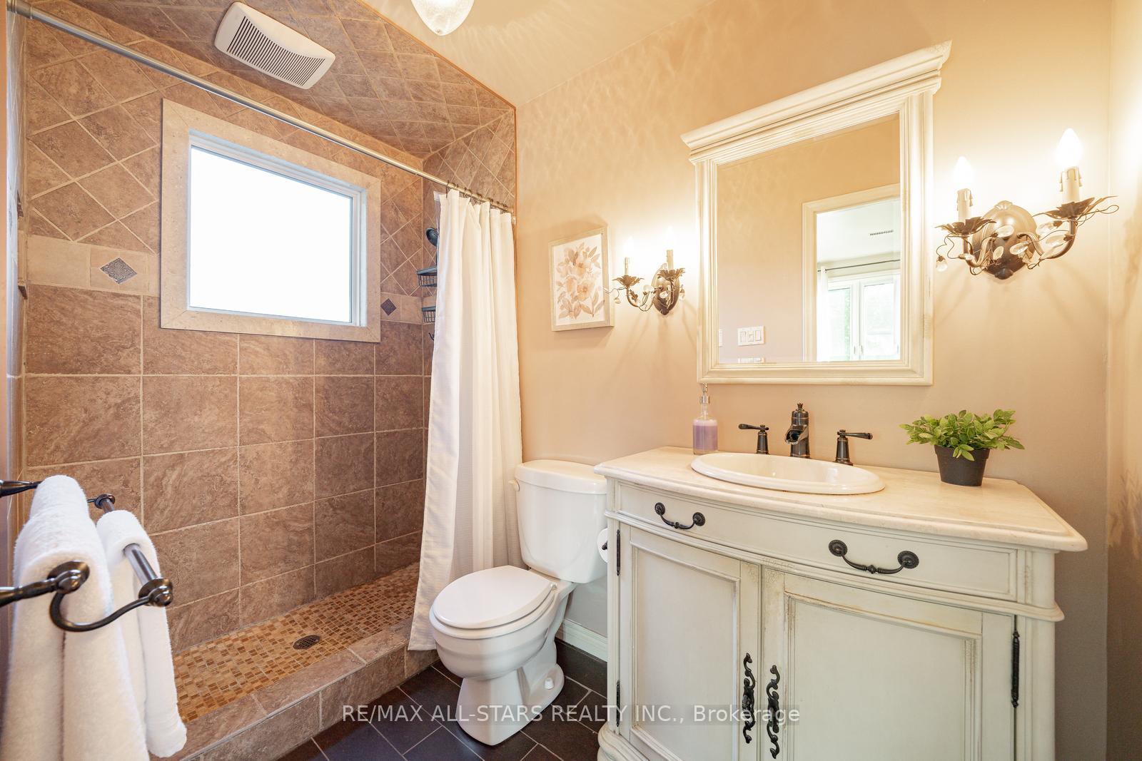 Photo 25 of 43 John Dexter Place, Markham, Sherwood-Amberglen — HOMEH