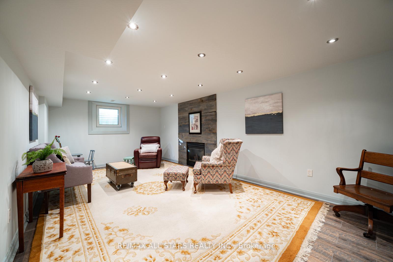 Photo 34 of 43 John Dexter Place, Markham, Sherwood-Amberglen — HOMEH