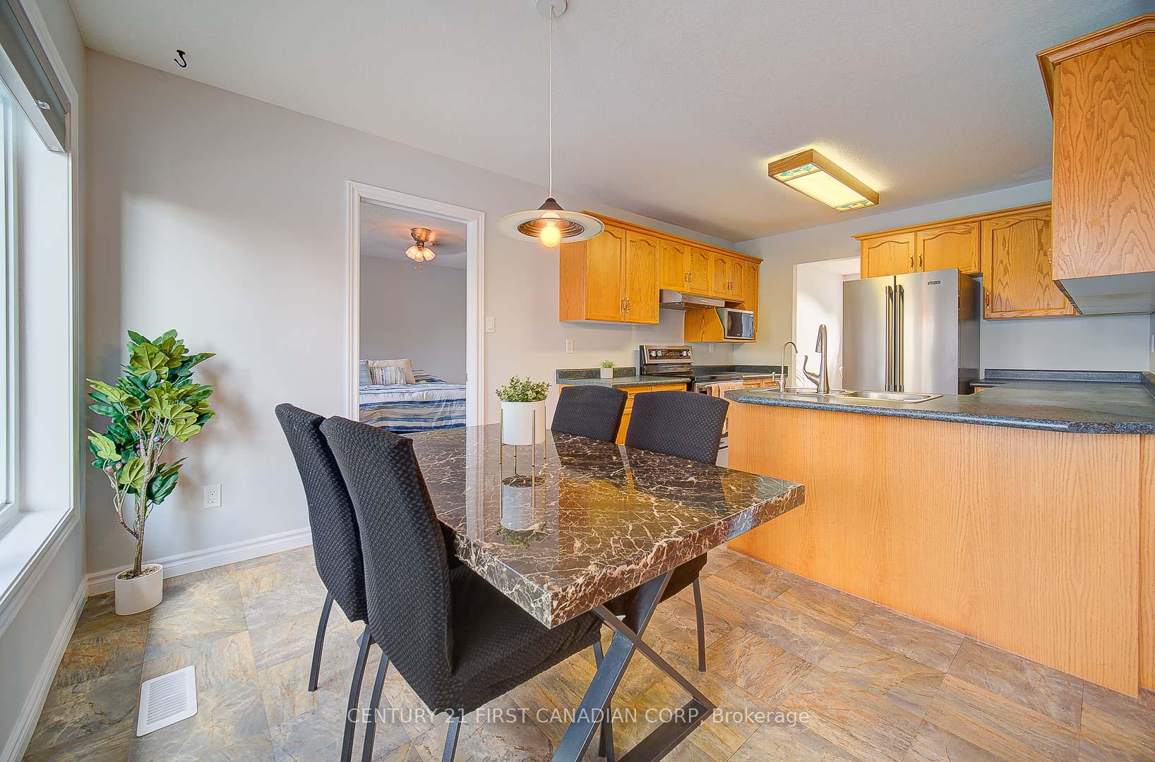 Photo 14 of 161 Lawrence Street, Wellesley — HOMEH