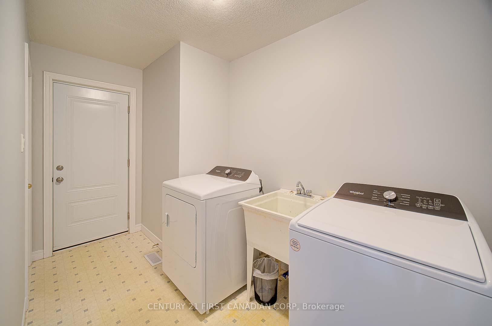Photo 16 of 161 Lawrence Street, Wellesley — HOMEH
