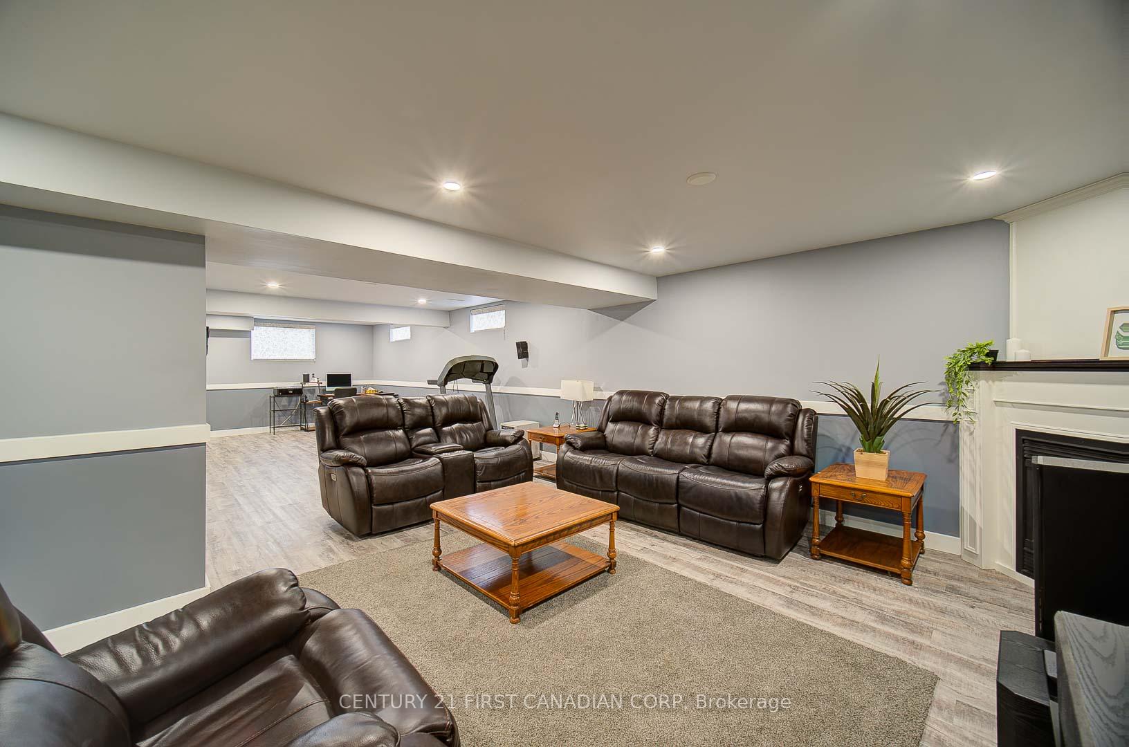 Photo 30 of 161 Lawrence Street, Wellesley — HOMEH