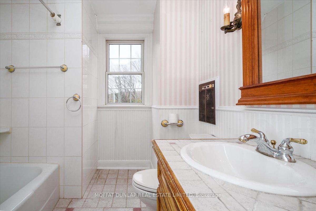 Photo 9 of 260 Glenville Road, King, Rural King — HOMEH