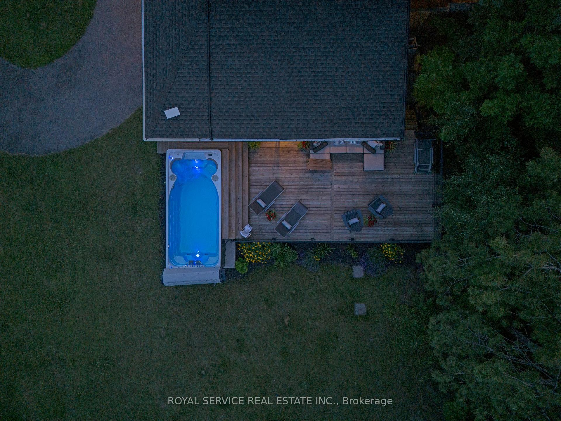 Photo 28 of 4795 Garden Street, Whitby, Taunton North — HOMEH