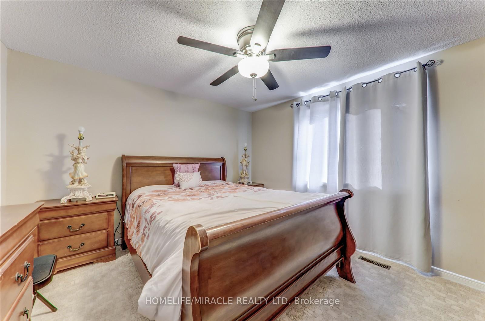 Photo 24 of 36 Citation Crescent, Whitby, Blue Grass Meadows — HOMEH