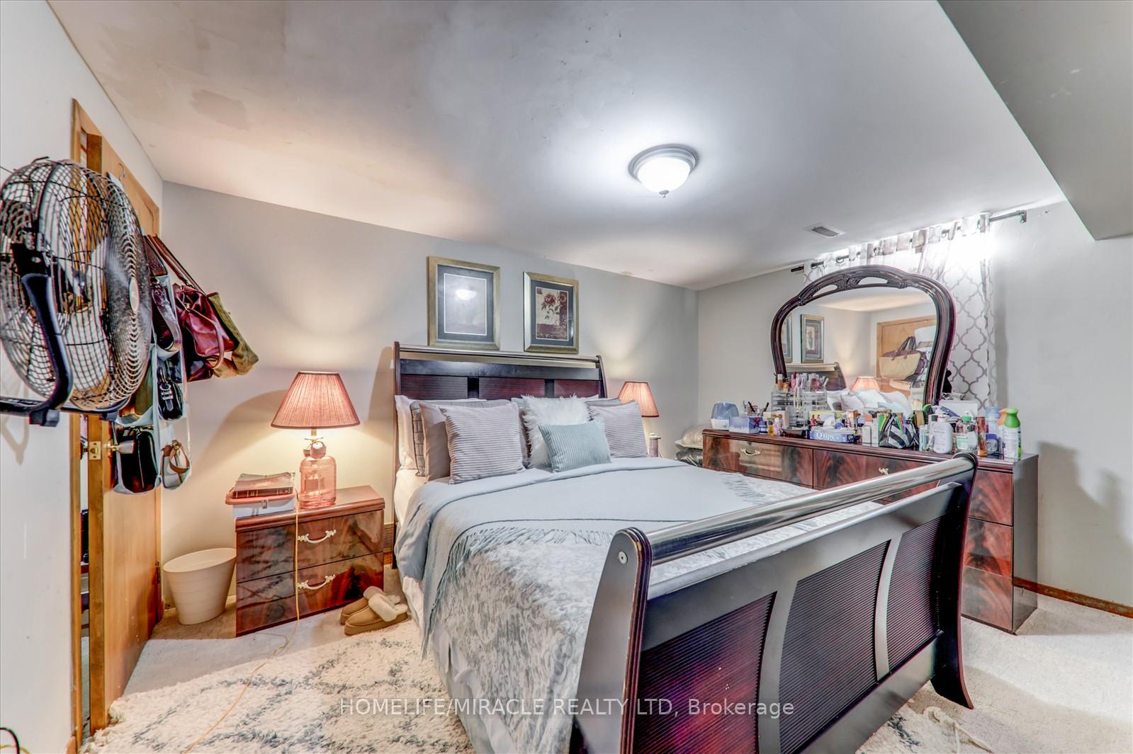 Photo 33 of 36 Citation Crescent, Whitby, Blue Grass Meadows — HOMEH