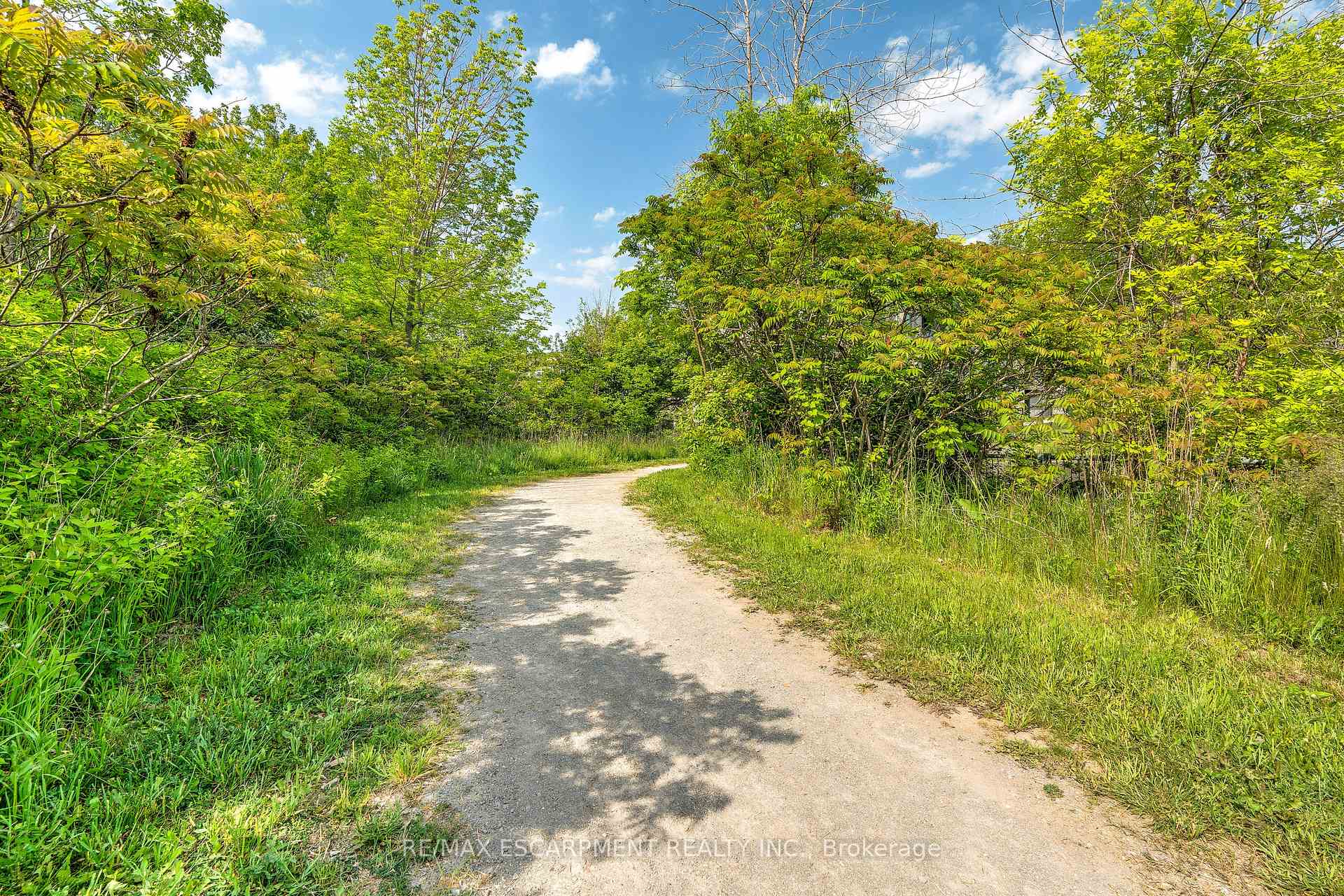Photo 21 of 9 Lakewalk Drive, Hamilton, Stoney Creek — HOMEH