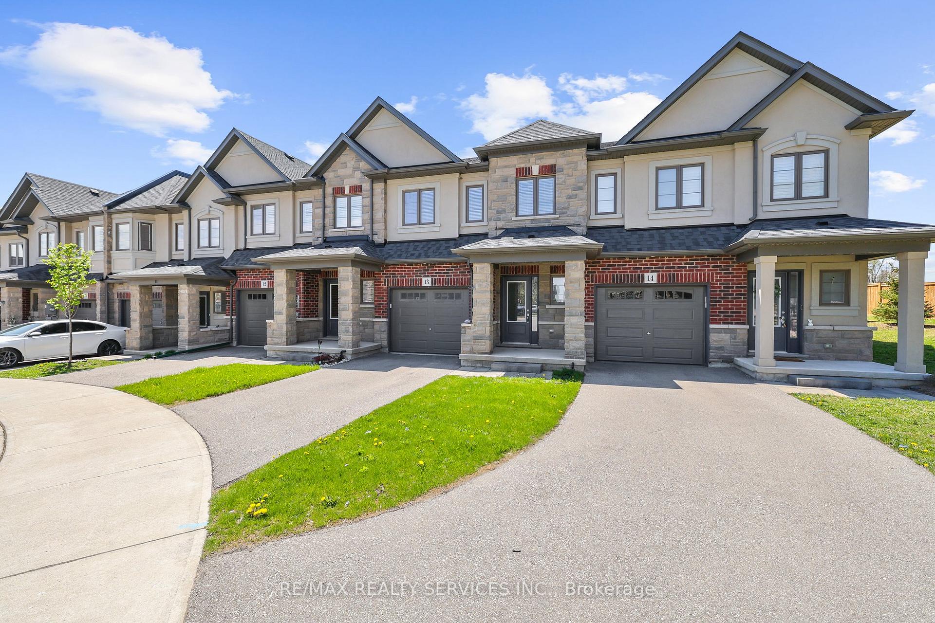 Front of Unit 13, 324 Equestrian Way
