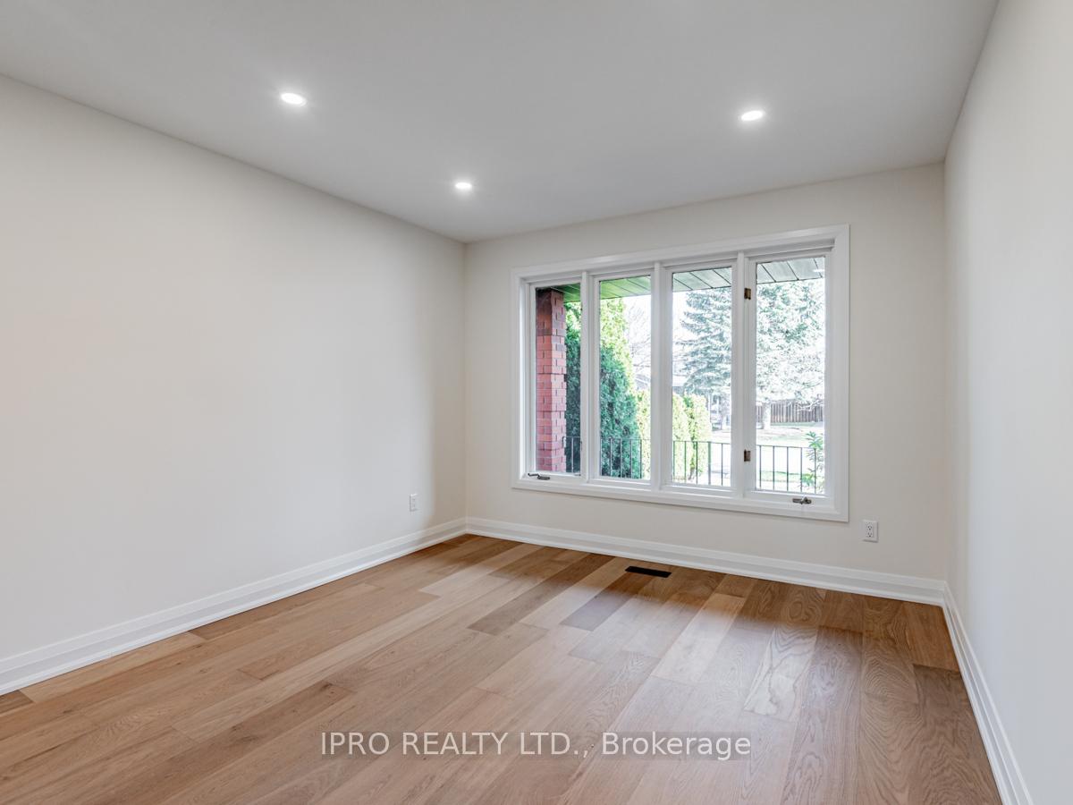 Photo 8 of 16 Camomile Street, Vaughan, West Woodbridge — HOMEH