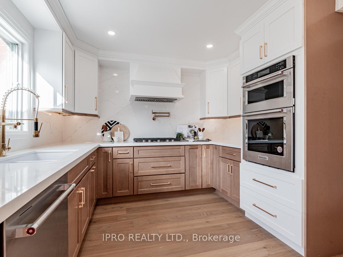 Photo 18 of 16 Camomile Street, Vaughan, West Woodbridge — HOMEH