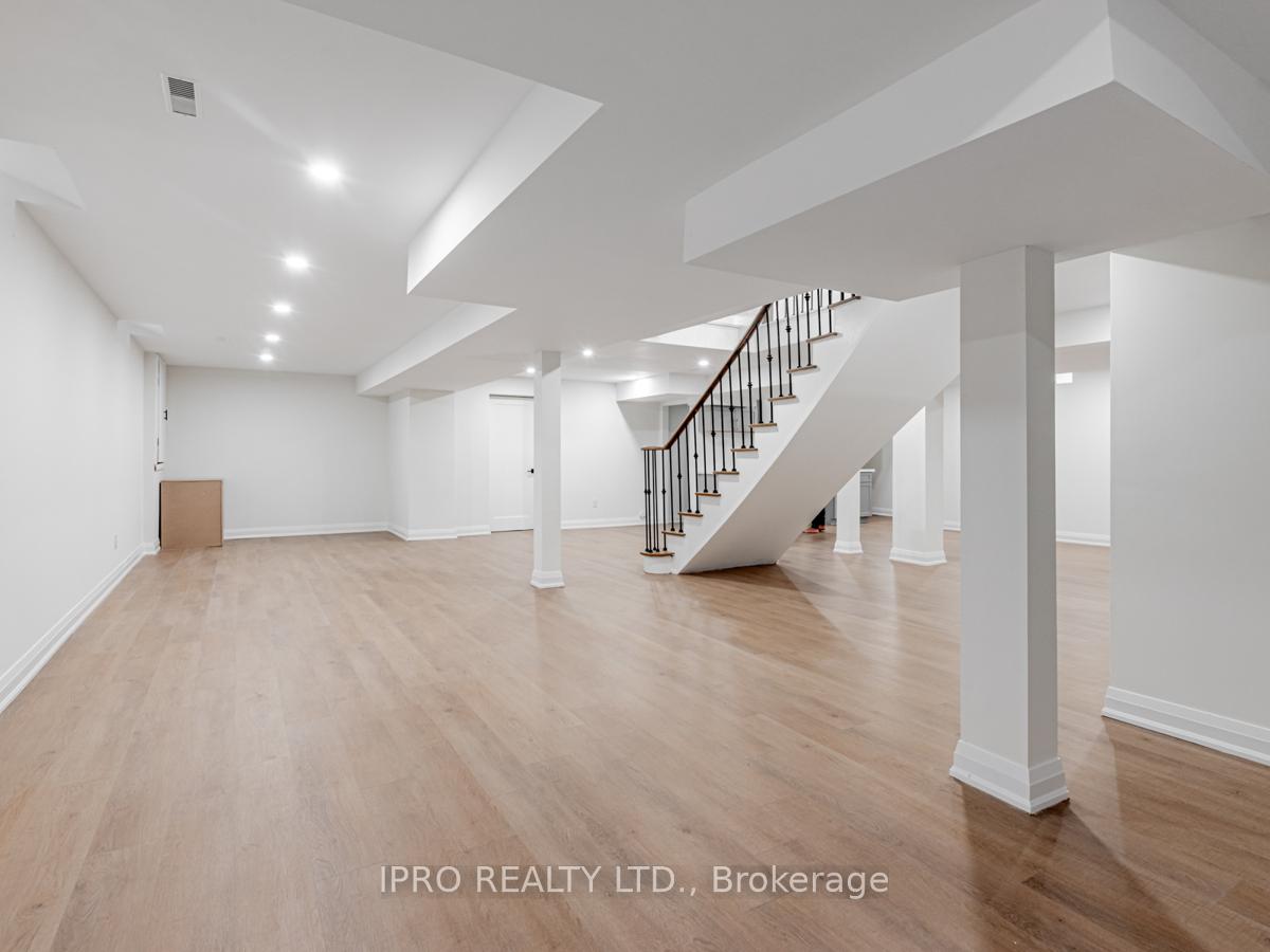 Photo 28 of 16 Camomile Street, Vaughan, West Woodbridge — HOMEH