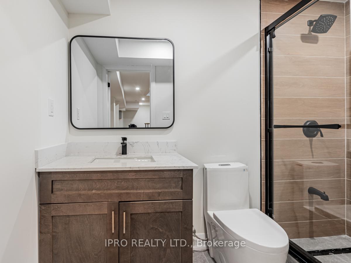 Photo 35 of 16 Camomile Street, Vaughan, West Woodbridge — HOMEH