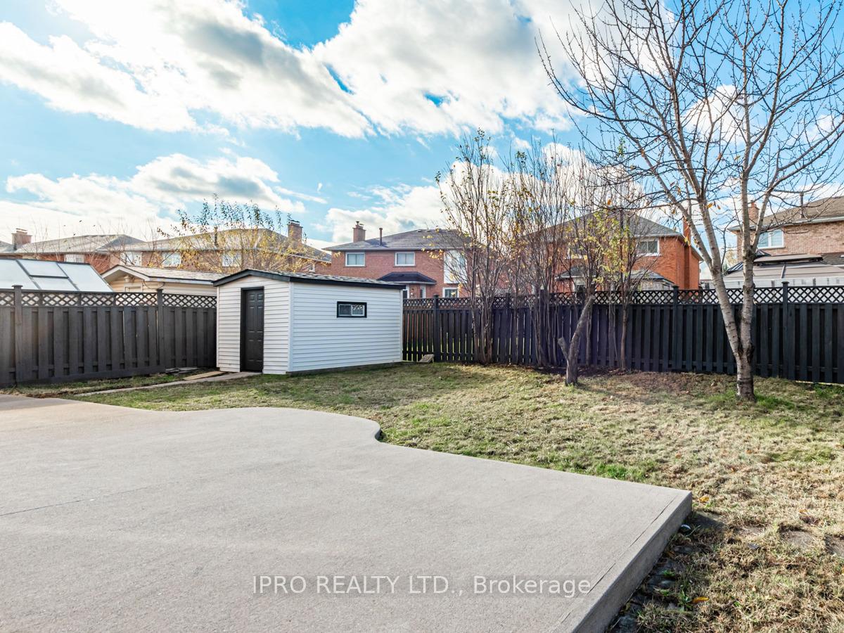 Photo 32 of 16 Camomile Street, Vaughan, West Woodbridge — HOMEH