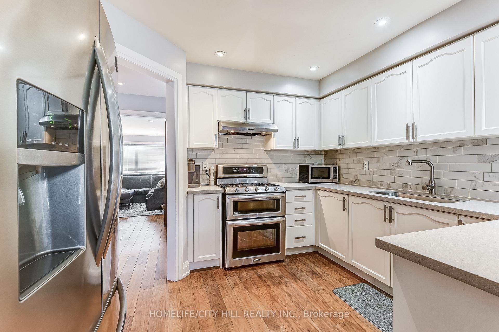 Photo 11 of 303 Via Carmine Avenue, Vaughan, Sonoma Heights — HOMEH