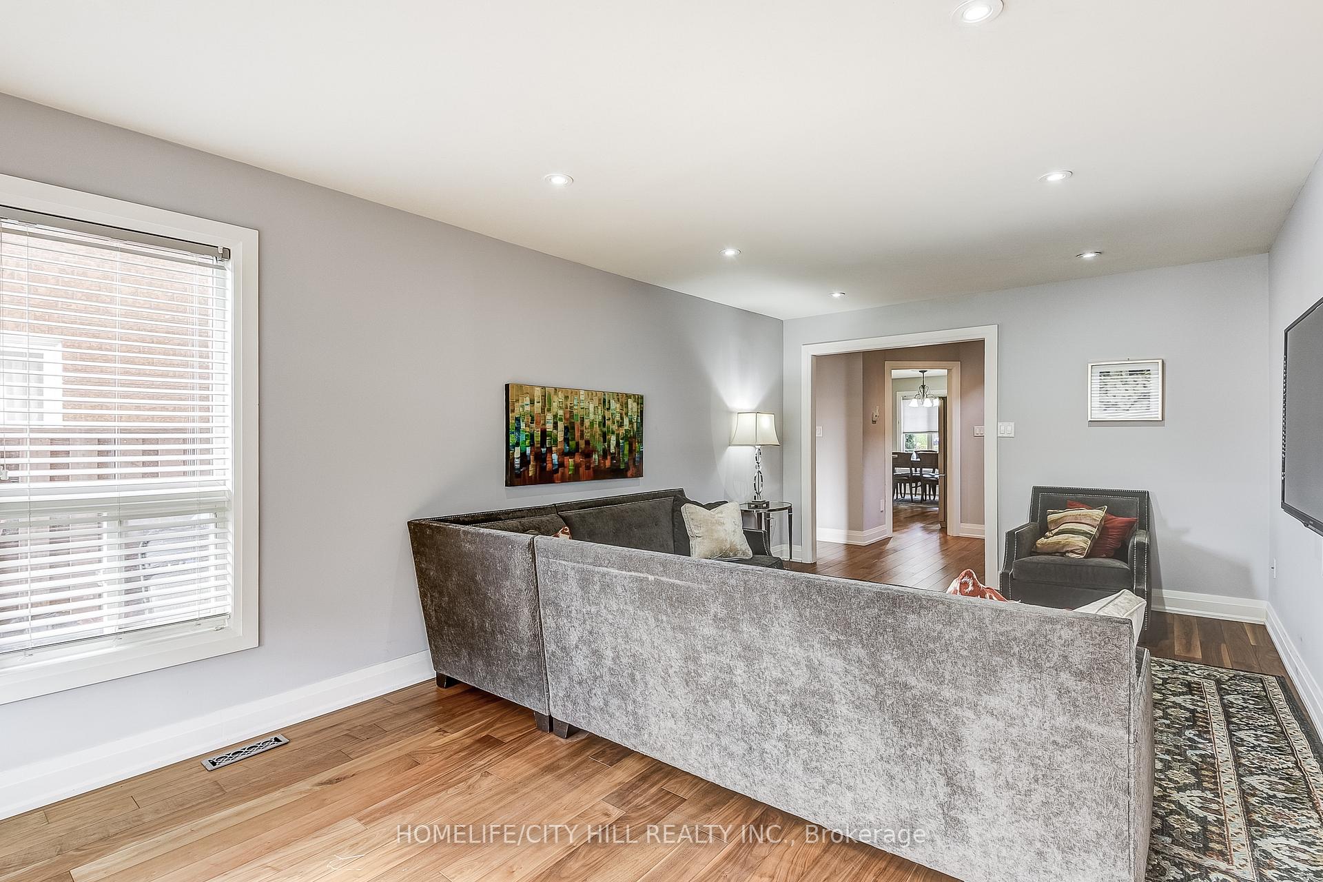 Photo 13 of 303 Via Carmine Avenue, Vaughan, Sonoma Heights — HOMEH