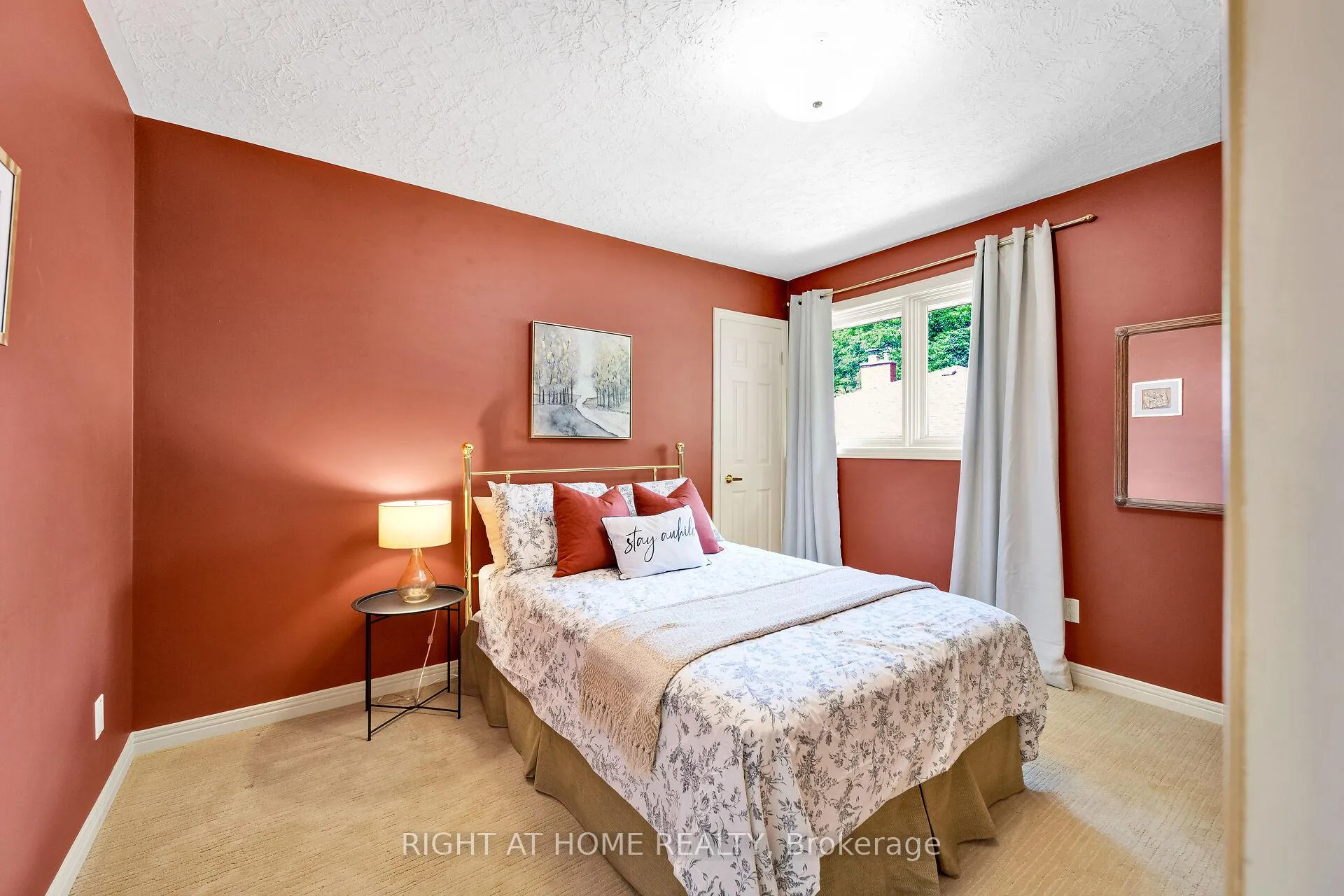Photo 31 of 33 Walnut Drive, Guelph, General Hospital — HOMEH