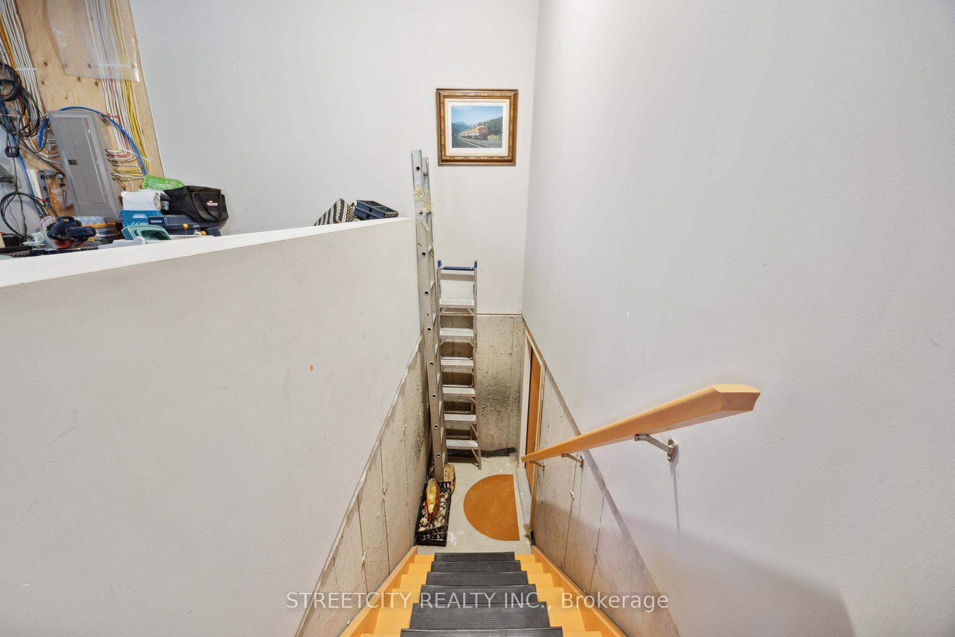 Photo 28 of Unit 213, 1940 London Line, Sarnia — HOMEH