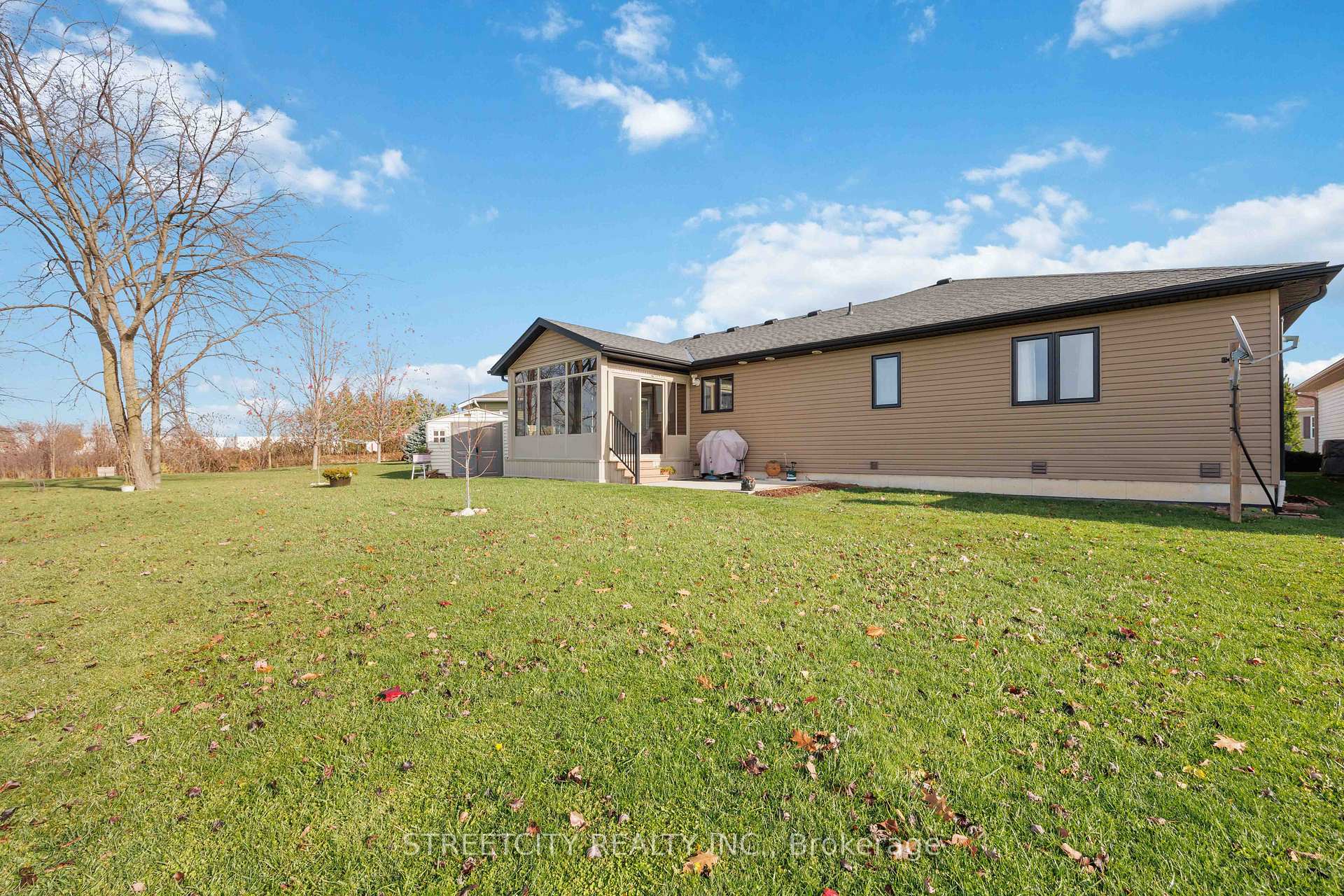 Photo 30 of Unit 213, 1940 London Line, Sarnia — HOMEH