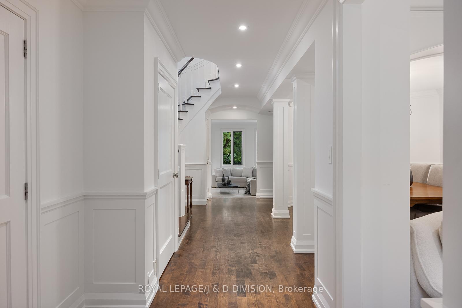Photo 3 of 40 Glenview Avenue, Toronto, Lawrence Park South — HOMEH