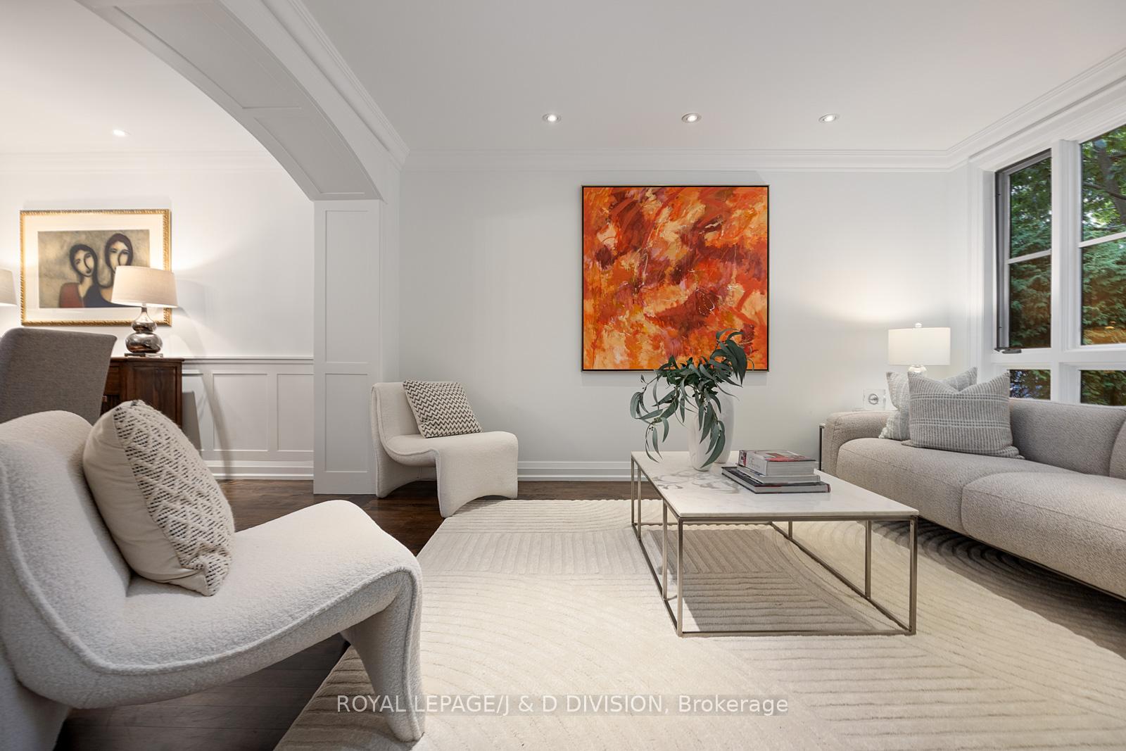 Photo 4 of 40 Glenview Avenue, Toronto, Lawrence Park South — HOMEH