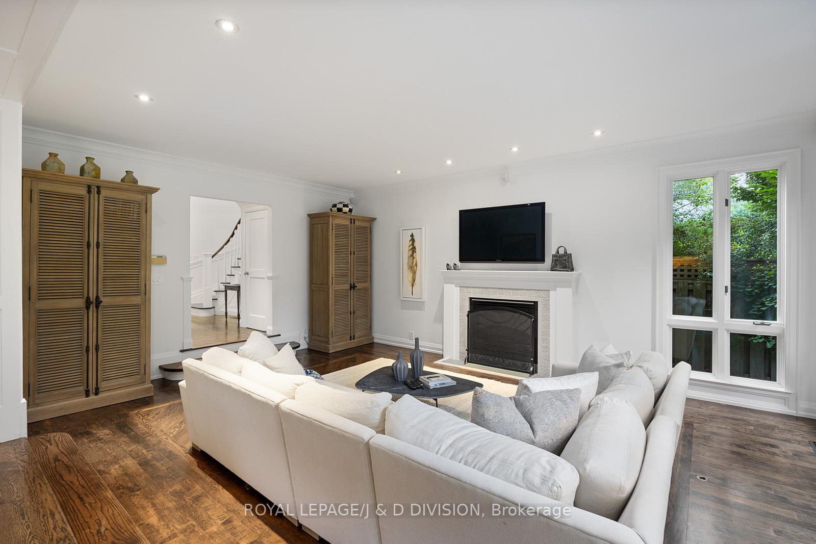 Photo 12 of 40 Glenview Avenue, Toronto, Lawrence Park South — HOMEH