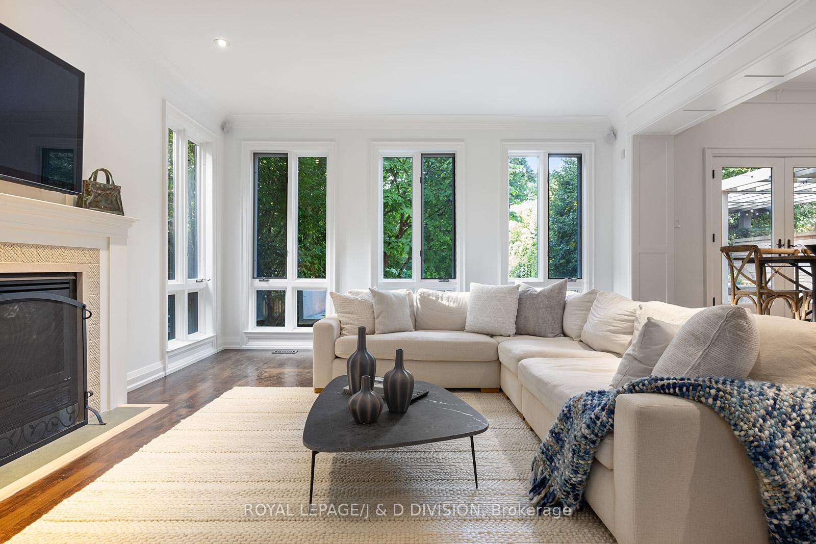 Photo 10 of 40 Glenview Avenue, Toronto, Lawrence Park South — HOMEH