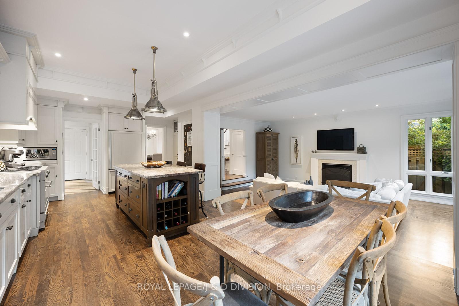 Photo 11 of 40 Glenview Avenue, Toronto, Lawrence Park South — HOMEH