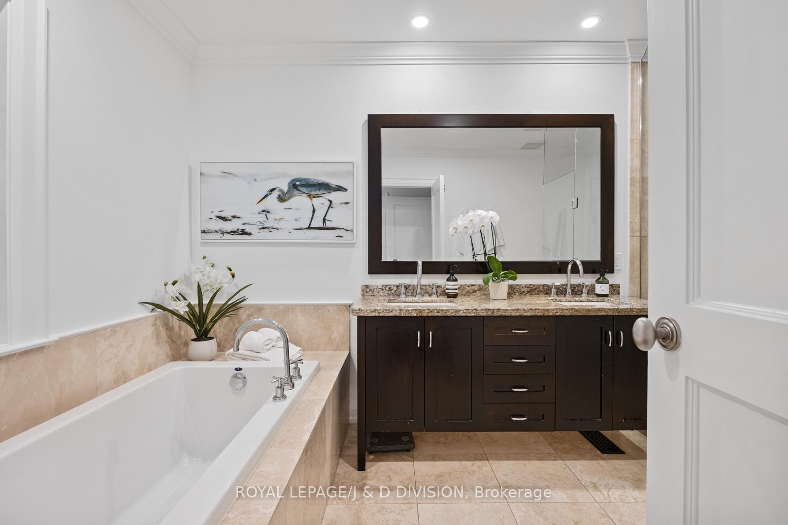 Photo 20 of 40 Glenview Avenue, Toronto, Lawrence Park South — HOMEH