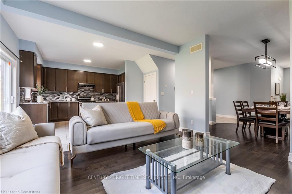Photo 13 of 217 Watervale Crescent, Kitchener — HOMEH