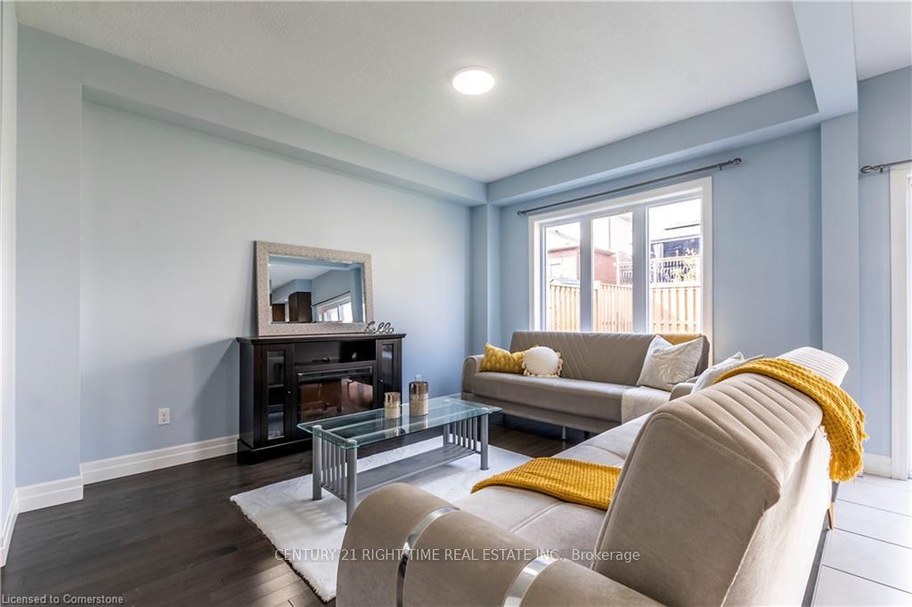 Photo 7 of 217 Watervale Crescent, Kitchener — HOMEH